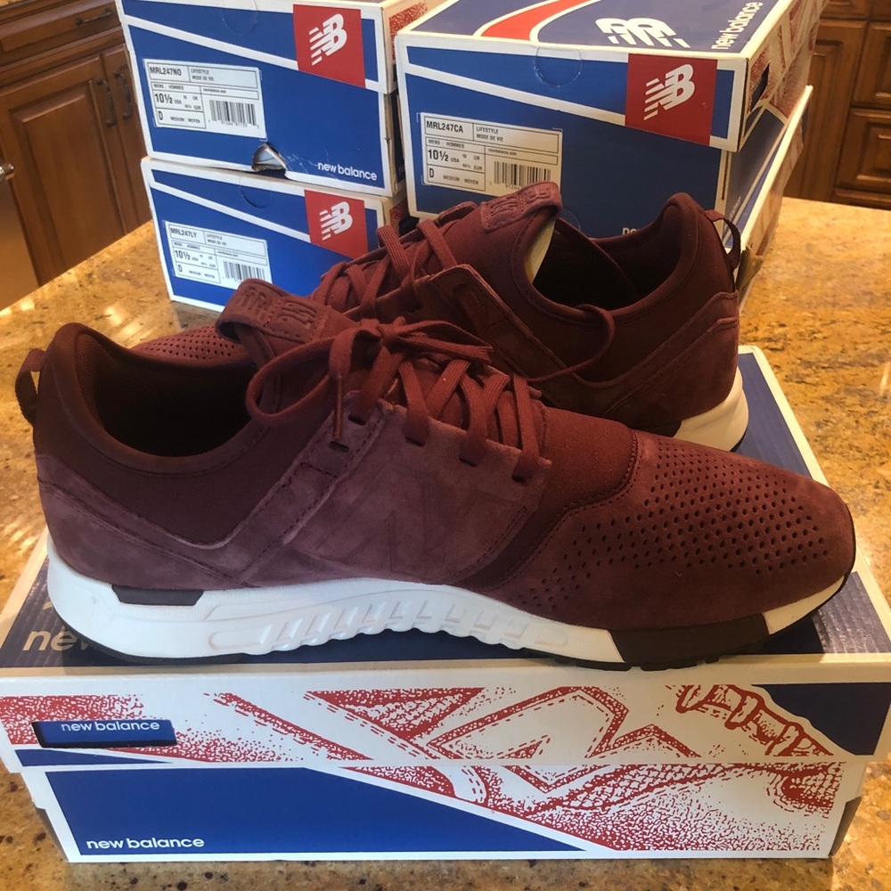 BRAND NEW New Balance Sneakers- Mode de Vie